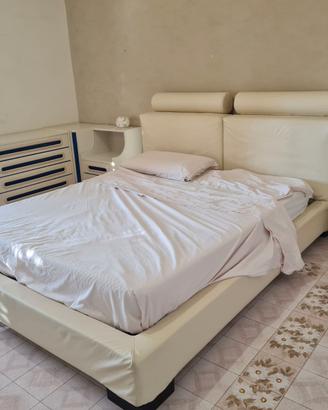 Letto matrimoniale + materasso + trittico