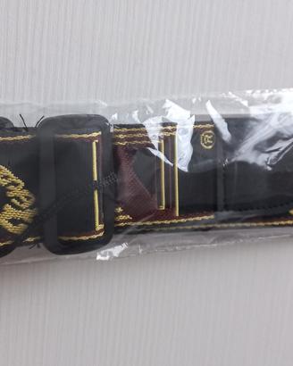 cinghia fascia chitarra nuova con scritta Fender