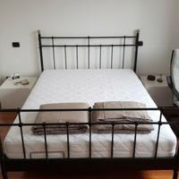 Struttura letto + doghe regolab+ materasso