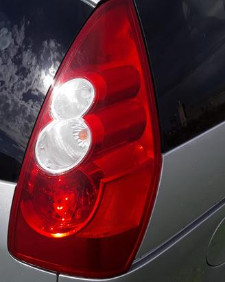 STOP FANALE POSTERIORE DESTRO MAZDA B 5° Serie (9