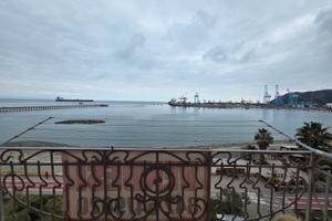 Fronte mare ultimo piano