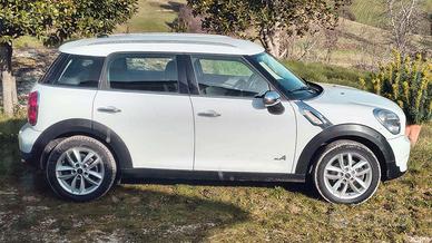 AUTO MINI COOPER  D COUNTRYMAN ALL4
