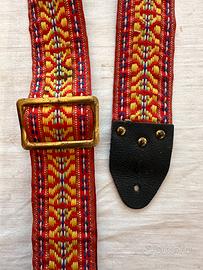 Tracolla vintage chitarra e libro accordi