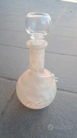 Bottiglietta vintage in vetro satinato decorato