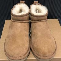 UGG  Mini stivali  maroon  EU 36