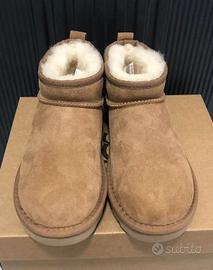 UGG  Mini stivali  maroon  EU 36