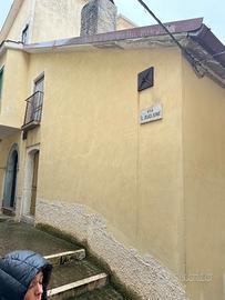 Villetta semindipendente