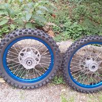  Yamaha YZ 125 omologato su strada 