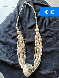 Collana lunga con pendente