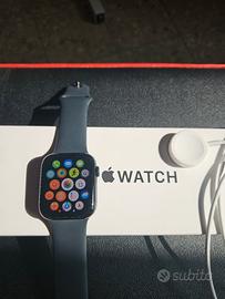 apple watch SE 44mm