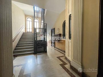 AMPIO UFFICIO A DUE PASSI DAL CENTRO!