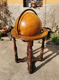 Grande mappamondo vintage