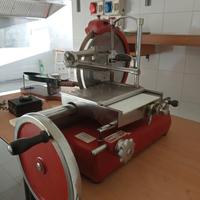 Affettatrice tipo Benker