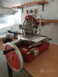 Affettatrice tipo Benker