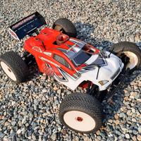 Automodello  RC Truggy Nitro Mantis