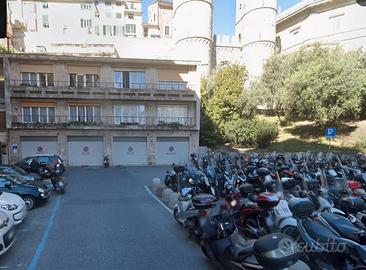 Posto auto piazza Dante