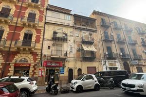 4 LOCALI A PALERMO
