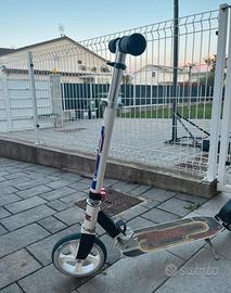 Monopattino Roces Voov Scooter