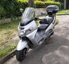 Suzuki Burgman 400 - 2001