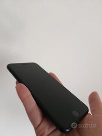 Iphone SE 2022-64 GB- batteria al 99%
