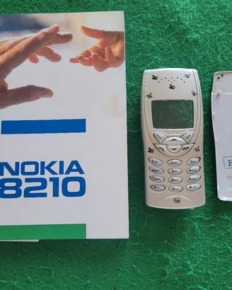Nokia 8210