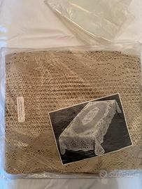 Tovaglia ad uncinetto rettangolare