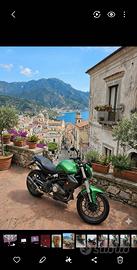 Moto 300