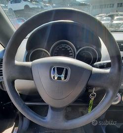 HONDA JAZZ 2006 - VOLANTE
