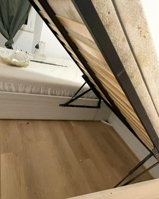 Letto contenitore una piazza e 1/2 con materasso