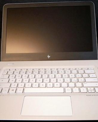 HP henvy 13 i7- 8gb RAM -256 SSD 13,3" 