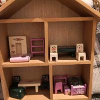 casetta bambola in legno 