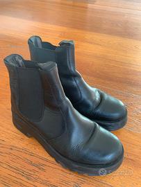 Stivaletto Fly London nero