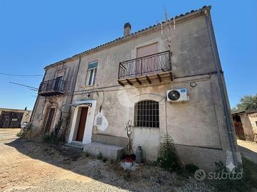 3 LOCALI A CORIGLIANO-ROSSANO