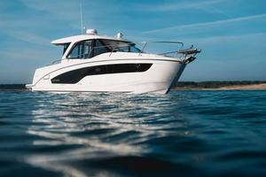 ANTARES 9 V2 con coppia Mercury 200 V6 Pronta Cons