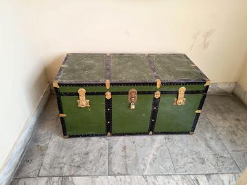 Baule vintage antico