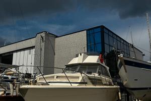 Chris-Craft 33 Sports Sedan
