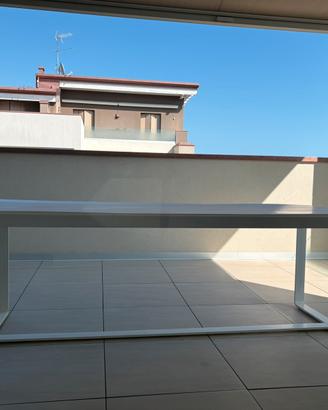Tavolo da esterno