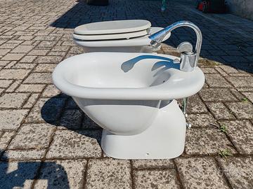Sanitari Ideal Standard dismessi