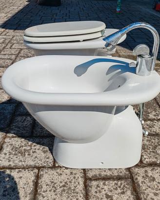 Sanitari Ideal Standard dismessi