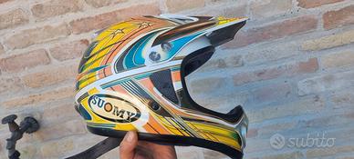 Casco suomy