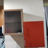 mobili cucina con quadro 