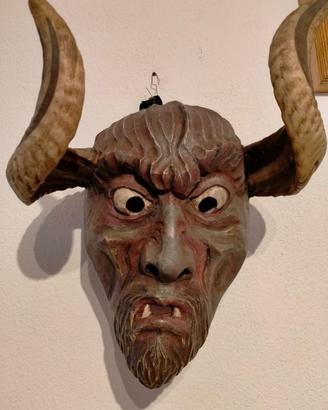 maschere tipiche delle dolomiti in legno  cirmolo