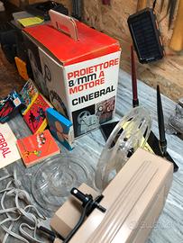 Proiettore a motore 8mm della cinebral