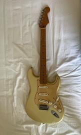 FENDER Stratocaster 60th Anniversary
