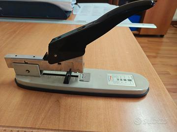 cucitrice a pinza professionale