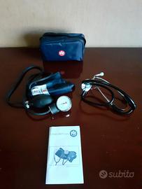 sfigmomanometro con stetoscopio 