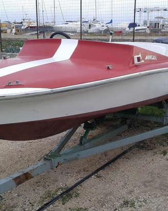 Scafo 5 metri con motore johnson 737 gt 40 cv 3203