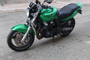 kawasaki zr7 