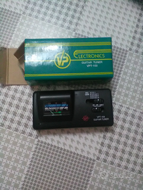 Accordatore per chitarra e basso