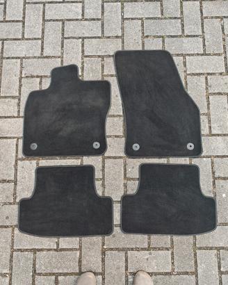 Set tappetini auto Volkswagen T-roc 2024